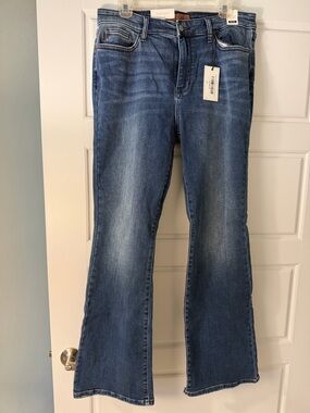 NWT Judy Blue Mid rise Flare Jeans size 15/32